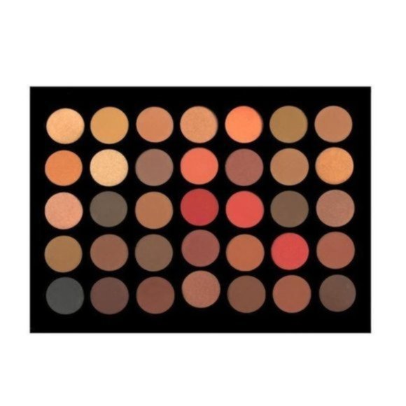 Crowne 35 Color Scandalous Eyeshadow Collection- NIB - Picture 3 of 4